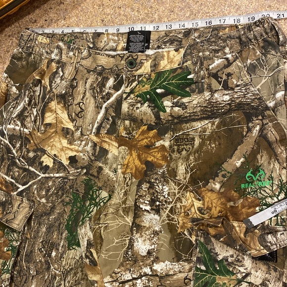 Realtree Camouflage Cargo Hunting XL 40/42 Pants WM-NJC - Picture 4 of 17
